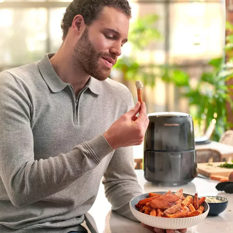 Heißluftfritteuse Russell Hobbs SatisFry Air 1,8 L 1100 W Schwarz