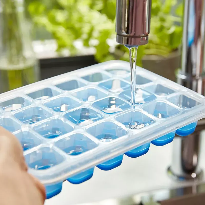 EMSA 514549 Vorratsdose Eiswürfelform Blau, Transparent 1 Stk.