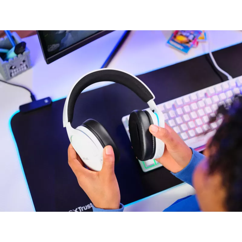 Trust GXT 491W FAYZO Headset Kabelgebunden & Kabellos Head-Band Gaming USB Typ-C Bluetooth Schwarz, Weiß