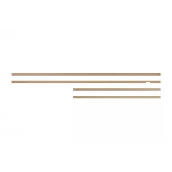 TV-Rahmen Samsung VG-SCFA55TKBXC — Kunststoff mit Holzoptik, Stücke 35,6×1241,1×17,7 mm und 24,6×714,2×17,7 mm, Gewicht 430 g