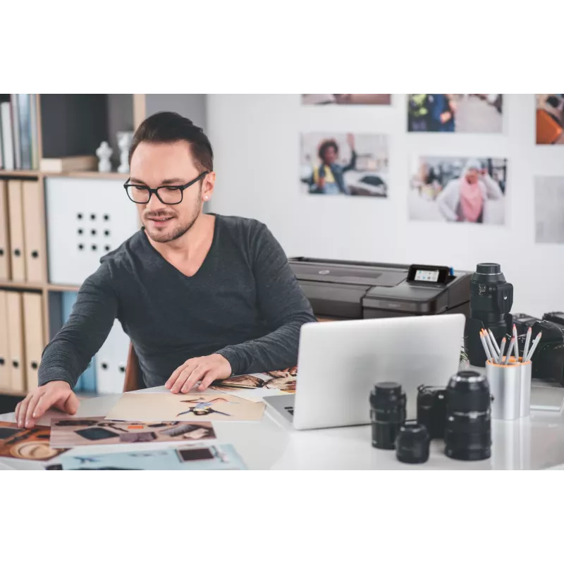 HP Designjet Z9+dr 44-in PostScript Drucker mit V-Trimmer