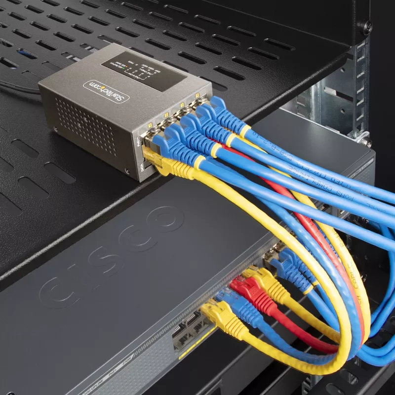 StarTech.com 4-Port Multi-Gigabit PoE++ Injector, 5/2.5/1G Ethernet (NBASE-T), PoE/PoE+/PoE++ (802.3af/802.3at/802.3bt), 160 Watt Leistungsbudget, Wand-/Hutschienenmontage, Unmanaged