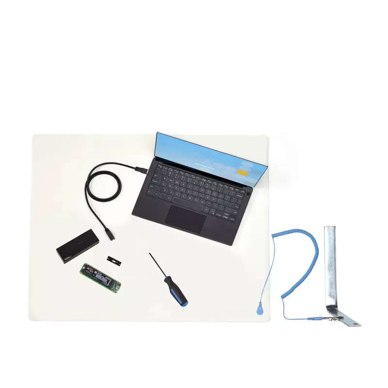 StarTech.com Antistatikmatte, ESD-Matte für Elektronikreparatur, antistatische Tisch-/Schreibtischmatte mit abnehmbarem Erdungskabel, ANSI/ESD S 4.1, flexible thermoplastische Arbeitsunterlage/Matte, 28x46cm (11x18 Zoll)