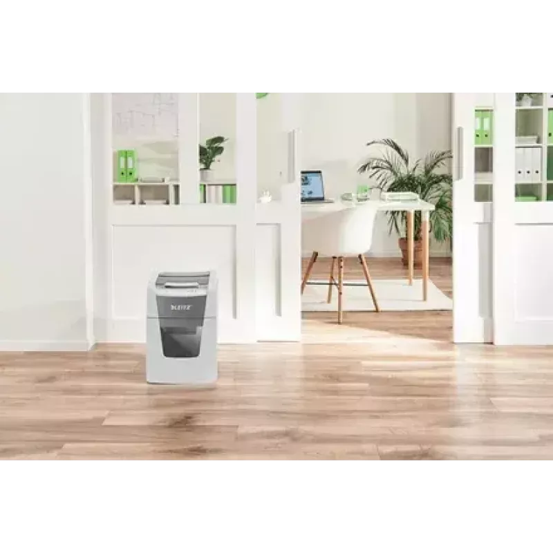Aktenvernichter LEITZ IQ Autofeed Small Office 100, Kreuzschnitt P-4, 8 Blatt, 22 cm Einzug, 34 L Behälter, grau