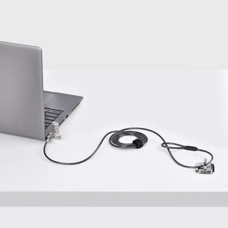 StarTech.com Universelles Laptop-Kabelschloss 2 m, serialisiertes Sicherheitskabel für Notebooks, kompatibel mit Noble Wedge®/Nano/K-Slot; schlüsselloses Kombinationskabel, TAA