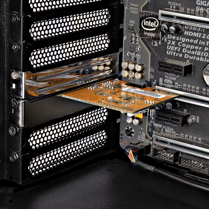 StarTech.com PCI Express Serielle Karte, PCIe zu RS232 (DB9) Serielle Schnittstellenkarte, PC Serielle Karte mit 16C1050 UART, Standard- oder Low-Profile-Halterungen, COM-Retention, Windows & Linux