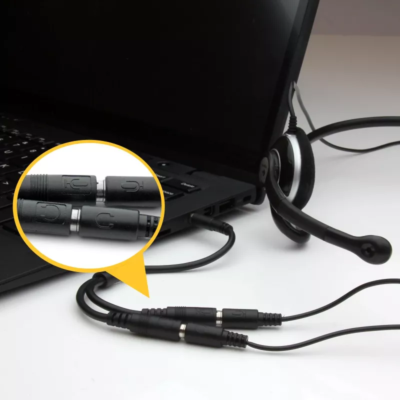 StarTech.com Headset-Adapter für Headsets mit getrennten Kopfhörer-/Mikrofonsteckern – 3,5 mm 4-polig auf 2x 3-polig 3,5 mm Stecker/Buchse