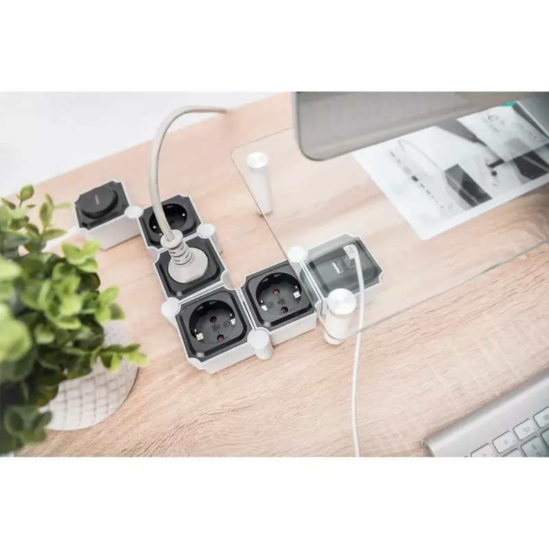 Power Strip Digitus Flexible 4-fach mit 2 USB-Ports & Schalter