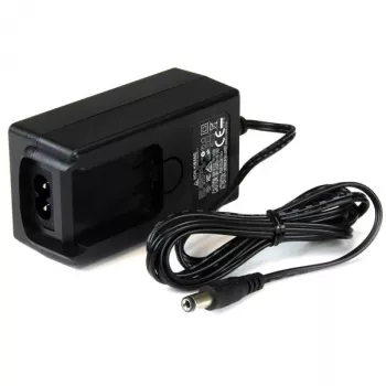 StarTech.com DC-Netzteil – 5V, 3A, Universell, Innenbereich, 100-240 V, 5 V, 3 A, Typ M
