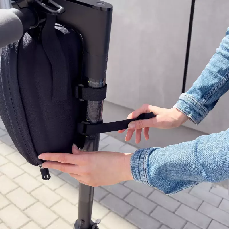 Lenkertasche Wozinsky WSB1BK — wasserdicht 4 L, schwarz, für Fahrräder und Roller