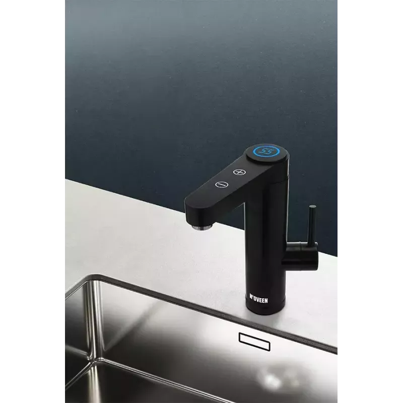 Durchlauferhitzer NOVEEN IWH965 INOX Schwarz 5,5 kW 220V, Edelstahl, Touch-Bedienung, 2,5 l/min