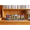 LEGO Icons Bauset 10350 Tudor Corner House — 3.266 Teile, 8 Minifiguren, Alter 18+, 260×250×310 mm