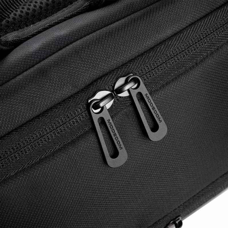 Laptoptasche MODECOM Active 15 PLE‑MC‑ACTIVE‑15 für 15,6-Zoll-Laptops, 8GB RAM (Etikett) — Öko-Leder, schwarz, Reißverschluss, USB-Anschluss