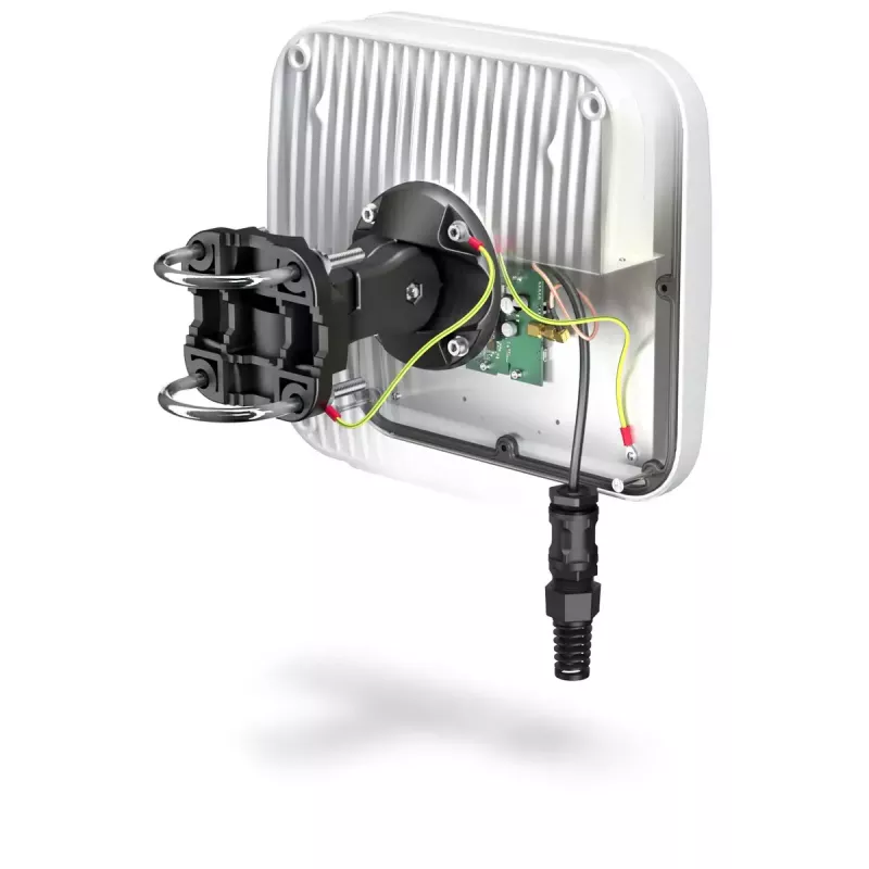 Richtantenne QuWireless QuMax PoE/LAN, Multiband 0,694–2,7 GHz, bis zu 6 dBi, weiß