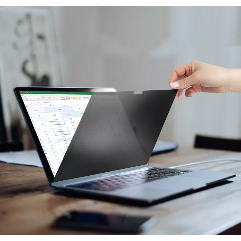 StarTech.com 16-Zoll MacBook Pro 21/23 Laptop-Blickschutzfolie, blendfreier Blickschutzfilter mit 51% Blaulichtreduzierung, Monitor-Bildschirmschutz mit +/- 30° Blickwinkel, umkehrbare matte/glänzende Seiten