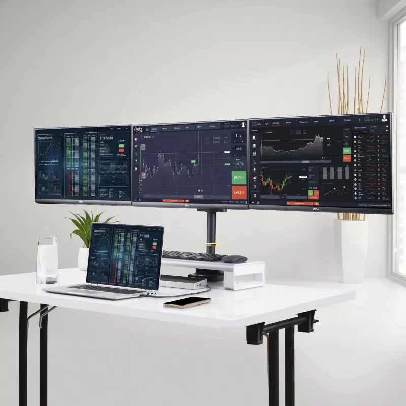 StarTech.com Dreifach-Monitor-Tischhalterung für bis zu drei 27-Zoll-Bildschirme, VESA 75x75/100x100, werkzeuglose Armeinstellung, C-Klemmen-/Tülsenmontage, federunterstützte Arme