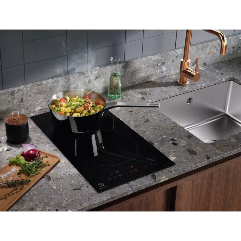 Electrolux Serie 300 LIT30231C Schwarz Einbau 29 cm Zonen-Induktionskochfeld 2 Zone(n)