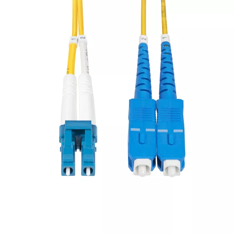 StarTech.com 3m LC zu SC (UPC) OS2 Singlemode Duplex Glasfaserkabel, 9/125µm, 100G, biegeunempfindlich, geringe Einfügedämpfung – LSZH Glasfaser-Patchkabel
