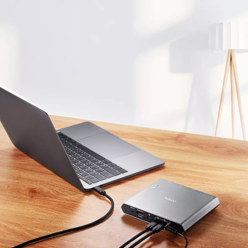 ATEN 2-Port 4K DisplayPort USB-C KVM Dock Switch mit Power Pass-through