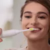 Vibrierende Zahnbürste Silk'n ToothWave - Weiß