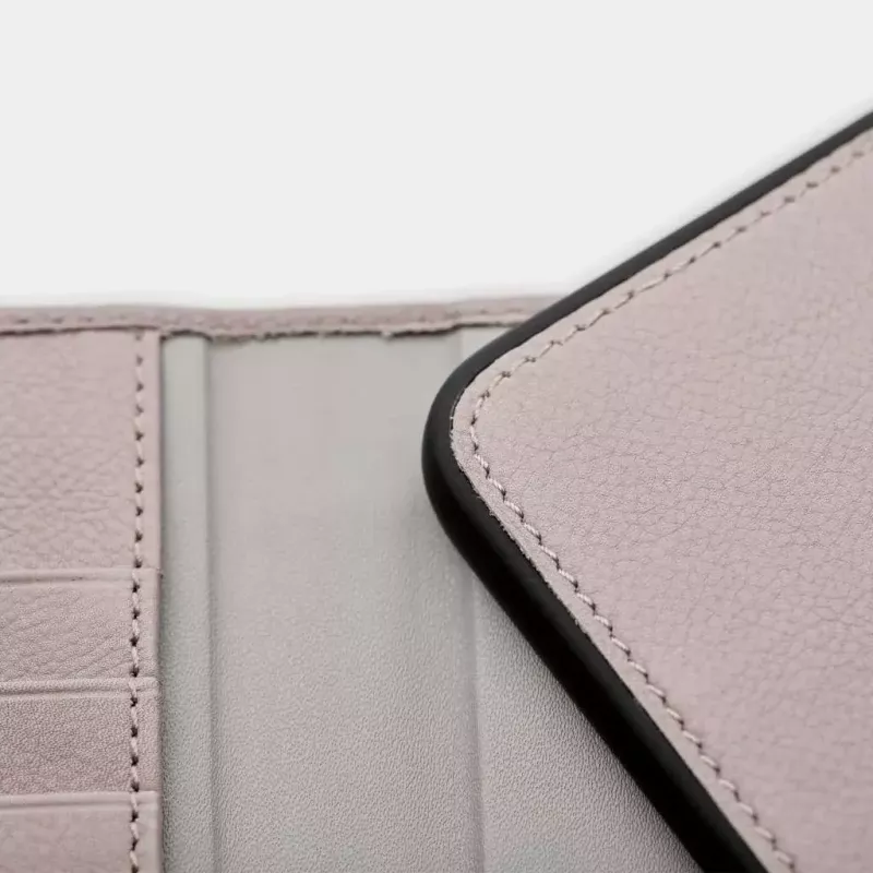 Wallet Case Trunk TR-WA678-ROS für iPhone 6/7/8/SE 11,9 cm Rosen