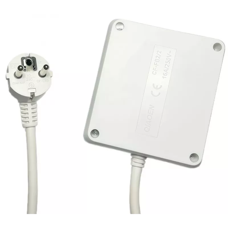 Microconnect MC-PSSQUARE040150FRW Stromverlängerung 1,5 m 4 AC-Steckdosen Innenbereich Weiß
