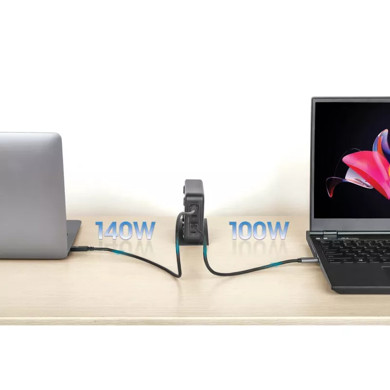 Ladegerät Manhattan Vier USB-C PD Anschlüsse 140W pro Anschluss 240W Gesamt