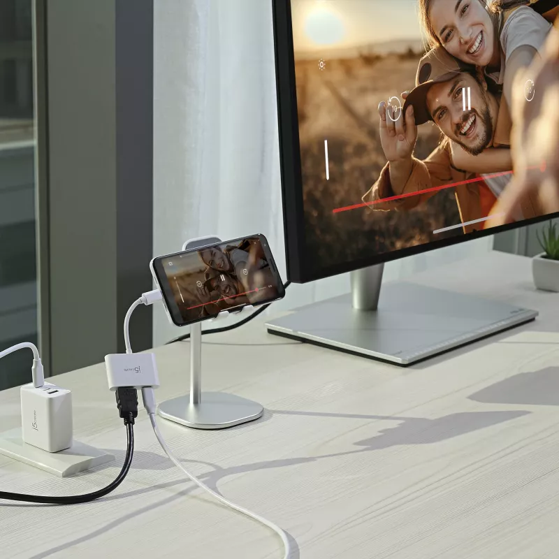 j5create JCA152 USB-C® auf 4K HDMI™ Adapter mit Power Delivery, Schwarz