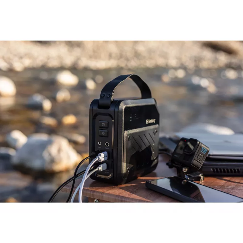 Tragbare DC-Powerstation SANDBERG Sandberg DC Power Station 72000 — LMFP 72.000 mAh, DC- & USB‑C-Eingang, schwarz