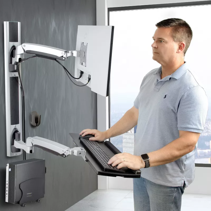 StarTech.com Wandmontage-Workstation, VESA-Halterung für 32-Zoll-Monitore (22 lb/10 kg), voll bewegliche Einzelmonitorhalterung und Tastaturablage mit Desktop-Computer/PC-Halterung, Stehpult