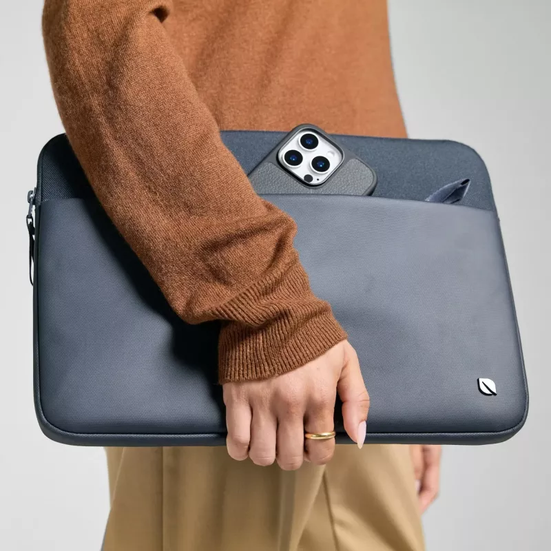 Incase A.R.C. Sleeve für mit ReSpun 100% recyceltem Polyester für 16-Zoll-Laptop (M1-M4, 2021-2024)