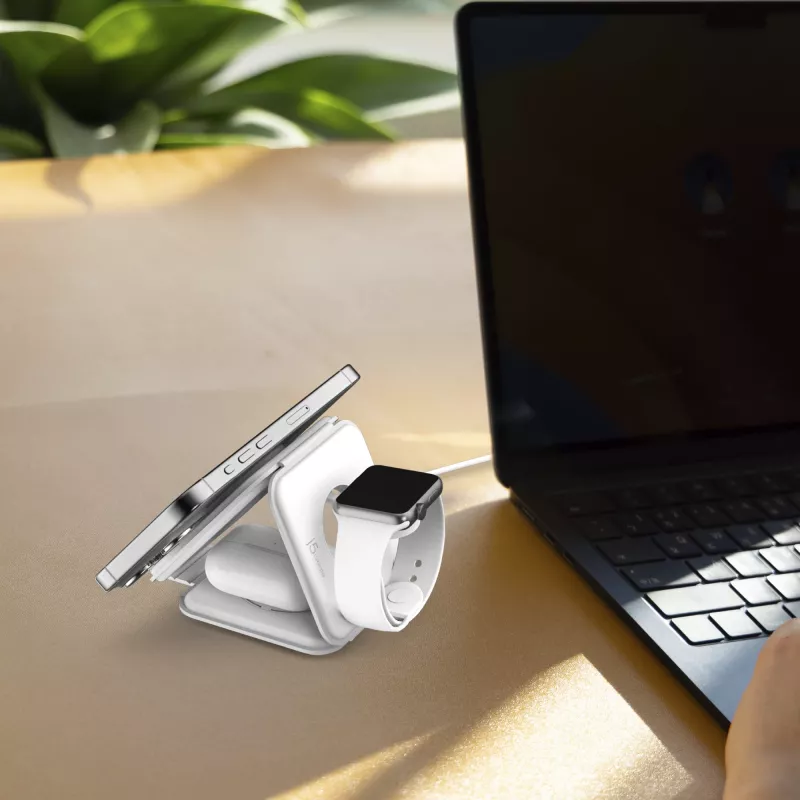 j5create Qi2 3-in-1 Magnetic Travel Wireless Charging Station Indoor USB Fast Charging White