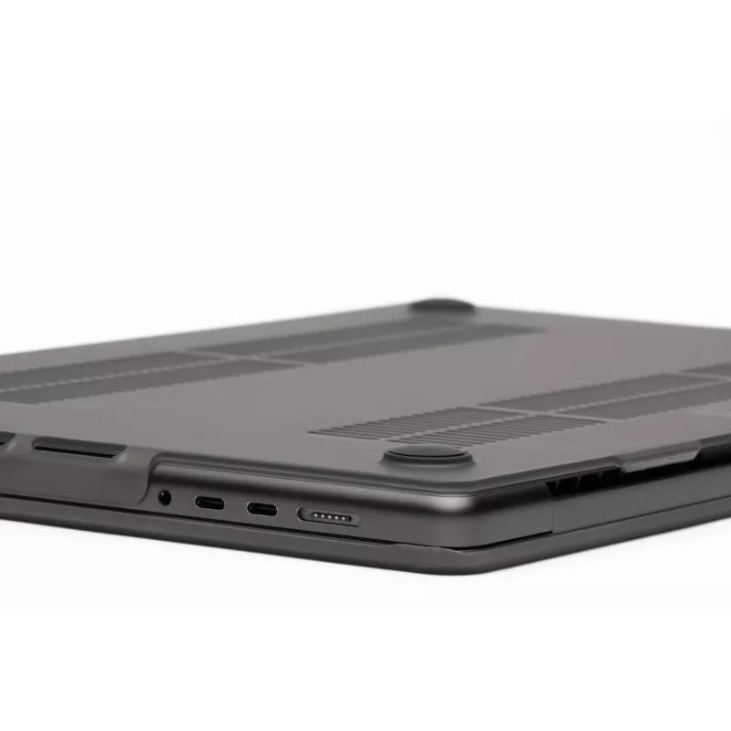 Hartschalenhülle Zagg für MacBook Pro 13 M2/M1 (20) – Smoke-Finish, Schutzgehäuse