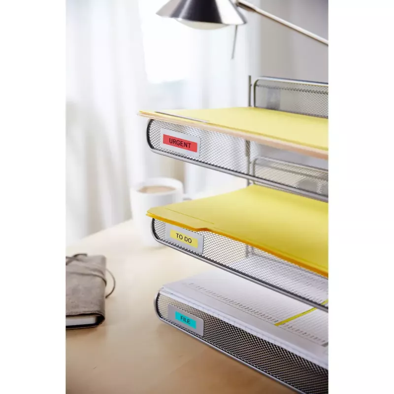 DYMO Authentic D1 Labels | Schwarzer Druck auf gelbem Band | 19 mm x 7 m | Selbstklebende Etiketten für LabelManager Etikettendrucker | Hergestellt in Europa