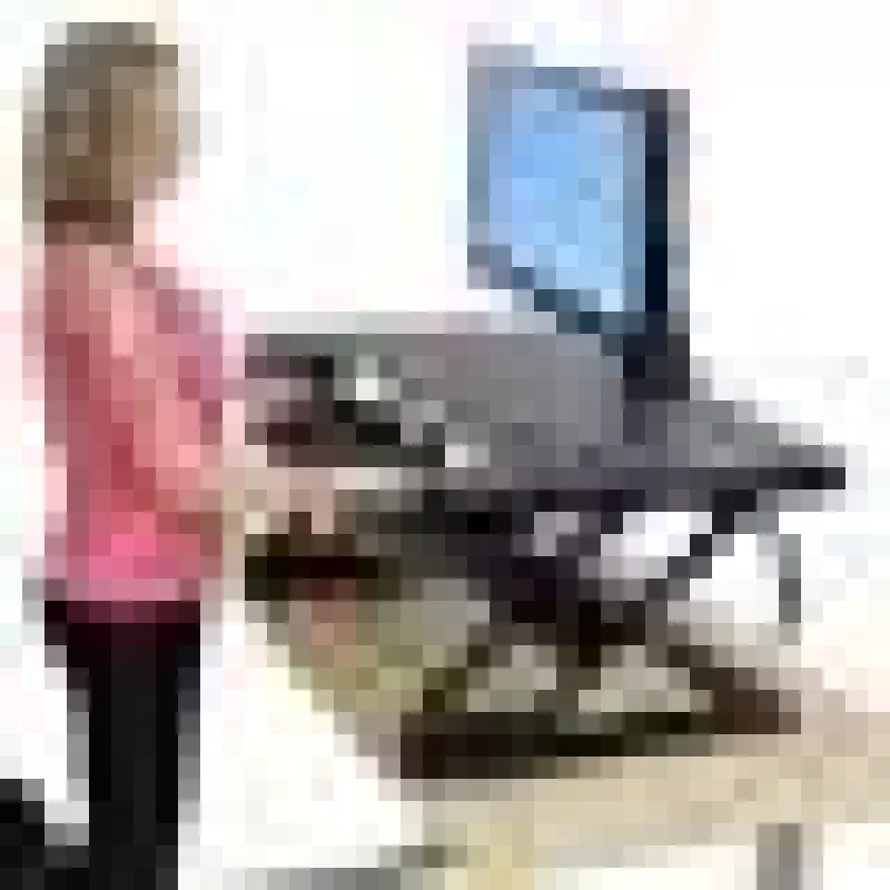 Schreibtisch-Konverterstand ERGOTRON WorkFit-T Schwarz — Edelstahlrahmen, Höhe 380 mm, max. Belastung 15,9 kg