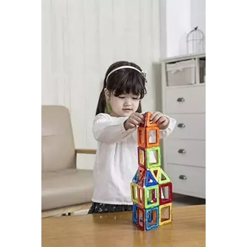 Magformers Magnetic Blocks Basic 30-tlg. Set von MAGFORMERS — 30-teiliges magnetisches Konstruktionsspielzeug