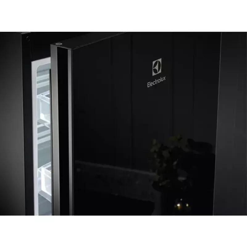 Electrolux LNT7ME36K2 Kühl-Gefrierkombination, 367 l (Kühlschrank 266 l, Gefrierfach 101 l), Gefrierfach unten, No Frost, Energieklasse E, schwarz