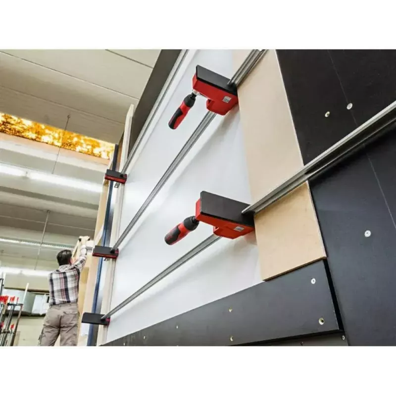 Bessey Korpuszwinge REVO KRE 1250/95 (Modell KRE125-2K) - verstellbare 1250 mm Schiene, 95 mm Ausladung