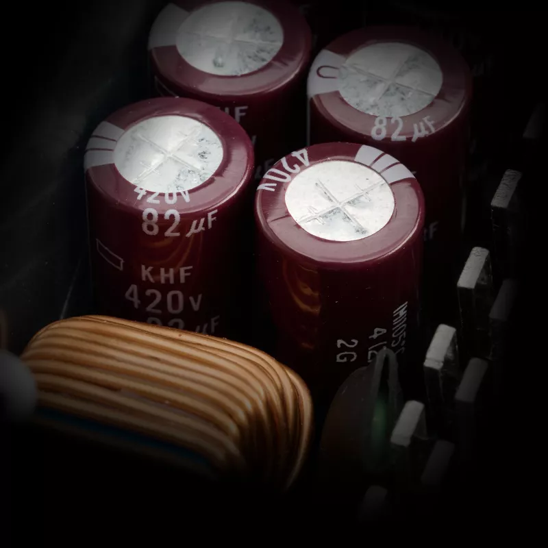 XPG PYMCORE 850W SFX GOLD Netzteil, 850 W, 100 - 240 V, 50/60 Hz, 10 A, 20 A, 70,8 A