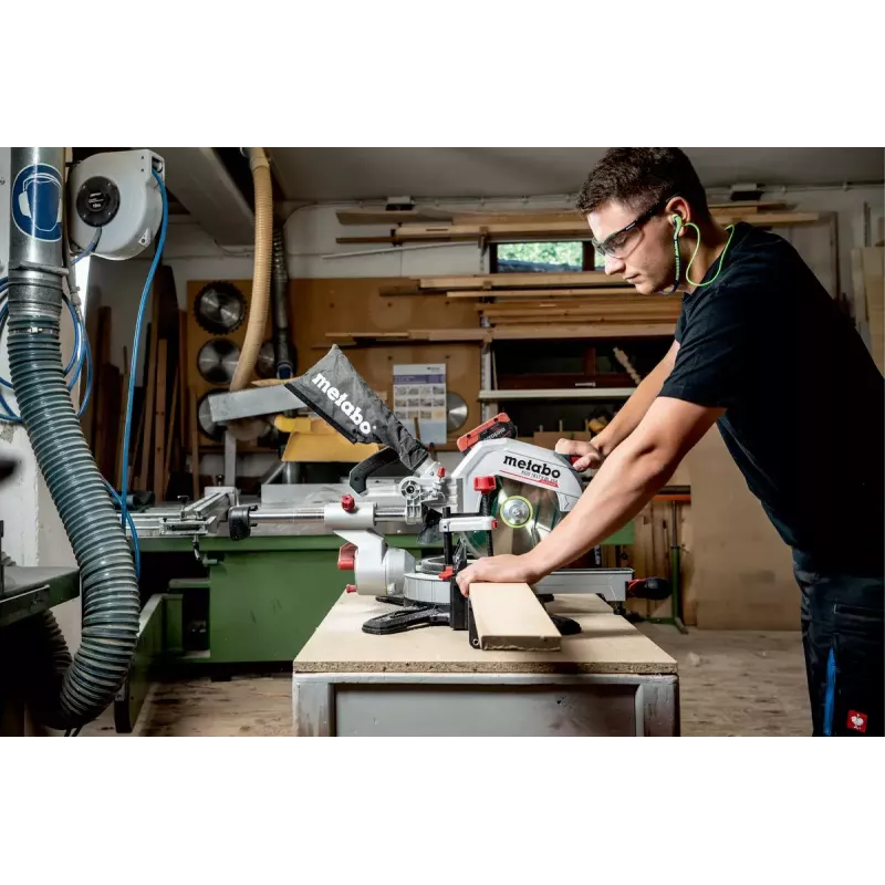 Säge Metabo KGS 18 LTX BL 254