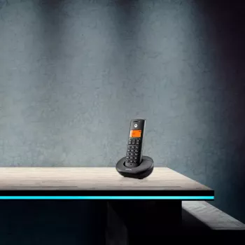 Schnurloses DECT-Telefon MOTOROLA E201 — kabelloses Mobilteil mit Freisprechfunktion, bis zu 50 Anmeldungen