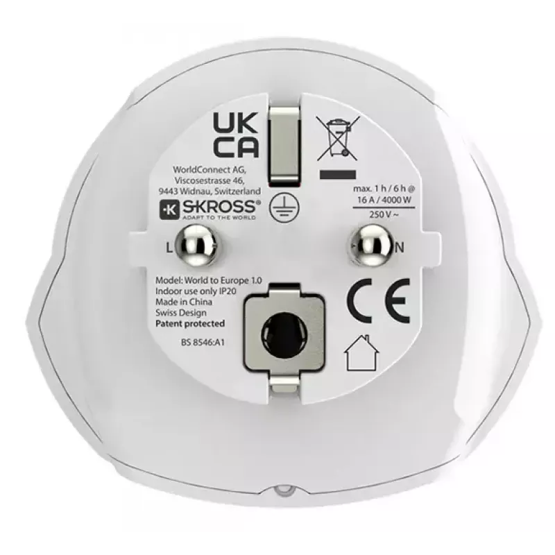 Reiseadapter SKROSS World to Europe — Universaleingang auf europäische Steckdose, weiß, 64×58×47 mm