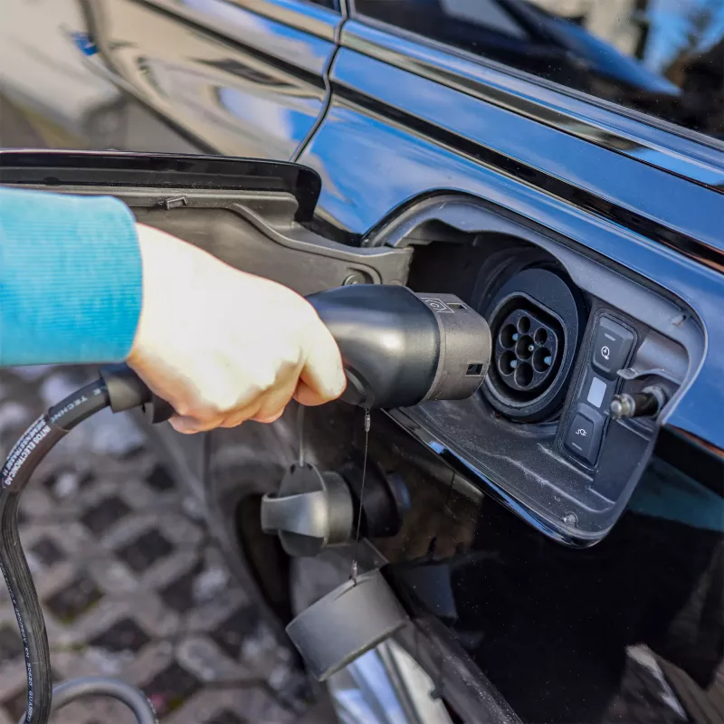 InLine EV Spiralkabel für Elektroautos 22 kW Typ 2, 3-phasig, 5 m