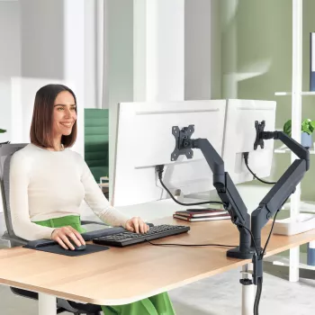 Leitz Ergo platzsparende Dual-Monitor-Halterung, 9 kg, 43,2 cm (17 Zoll), 81,3 cm (32 Zoll), 75 x 100 mm, Höhenverstellung, Grau