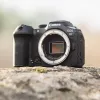 Canon EOS R7 MILC Gehäuse 32,5 MP CMOS 6960 x 4640 Pixel Schwarz