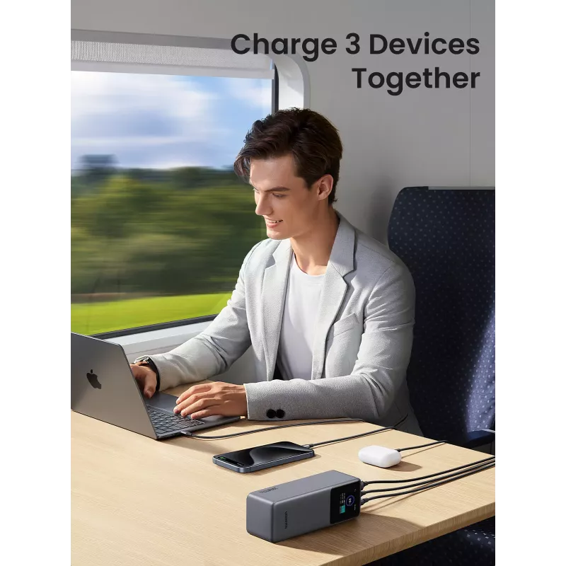 Ugreen 25000mAh 200W Fast Charging Powerbank Grau
