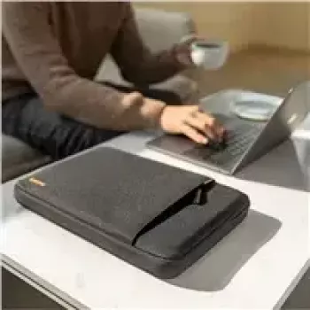 Schutzhülle tomtoc TOM-A13-E01D für 15–16 Zoll MacBook Pro MacBook Air, schwarz