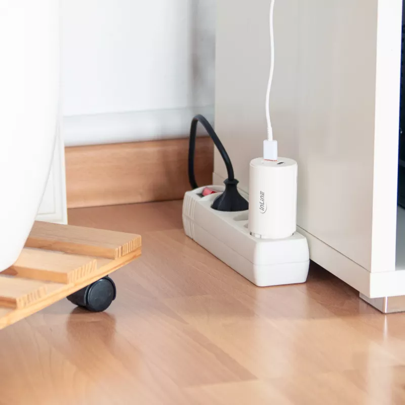 InLine USB PD Netzteil, GaN-Ladegerät, 3-Port, Dual-USB-C + USB-A, 65W, weiß