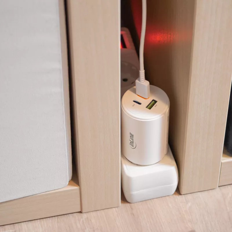 InLine USB PD Netzteil, GaN-Ladegerät, 3-Port, Dual-USB-C + USB-A, 65W, weiß