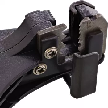 InLine Solarkabel-Abisolierer 94101 — für 2,5/4,0/6,0 mm², 75×180×35 mm, schwarz/rot